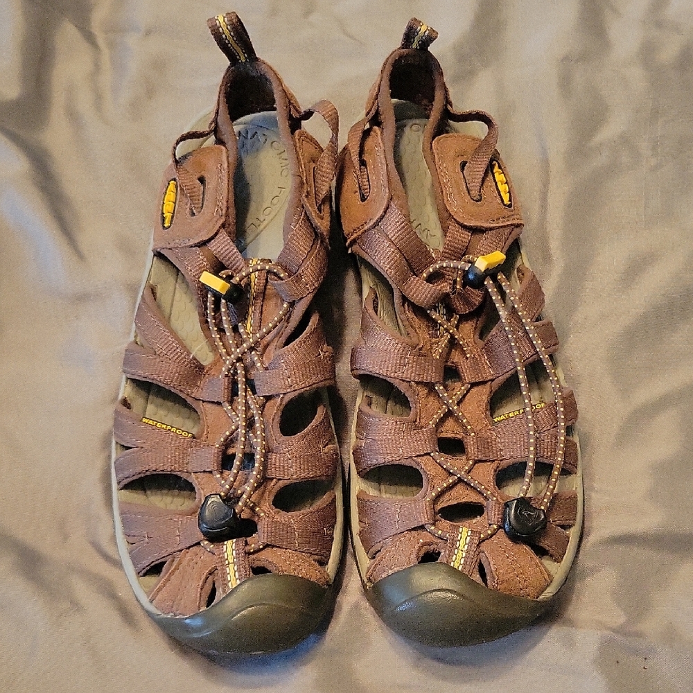 Women's Brown Outdoor Keen Sandals Size 8.5